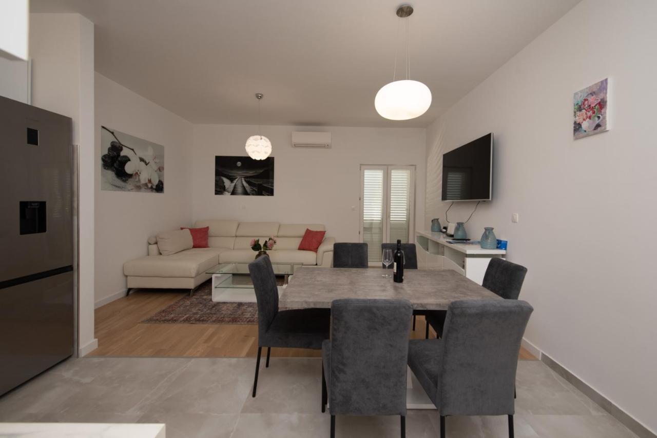Apartment Katicic Split Exterior photo